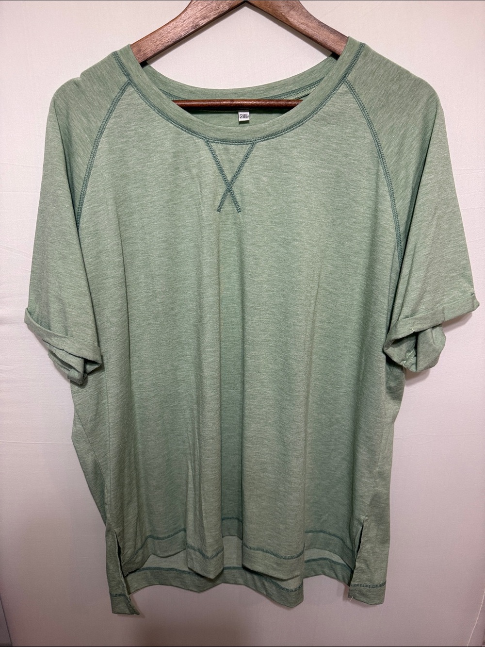 Casual Crewneck Short Sleeve Tee in Sage Green